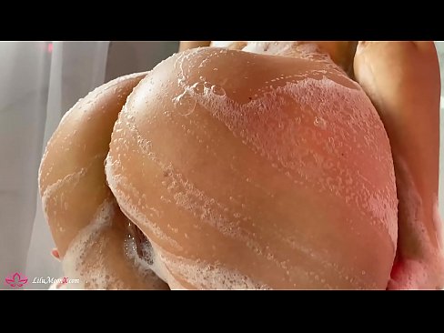 ❤️ Brunette Masturbates Pussy tare da Vibrator zuwa Tsananin inzali a cikin Shawa Batsa vk ﹏